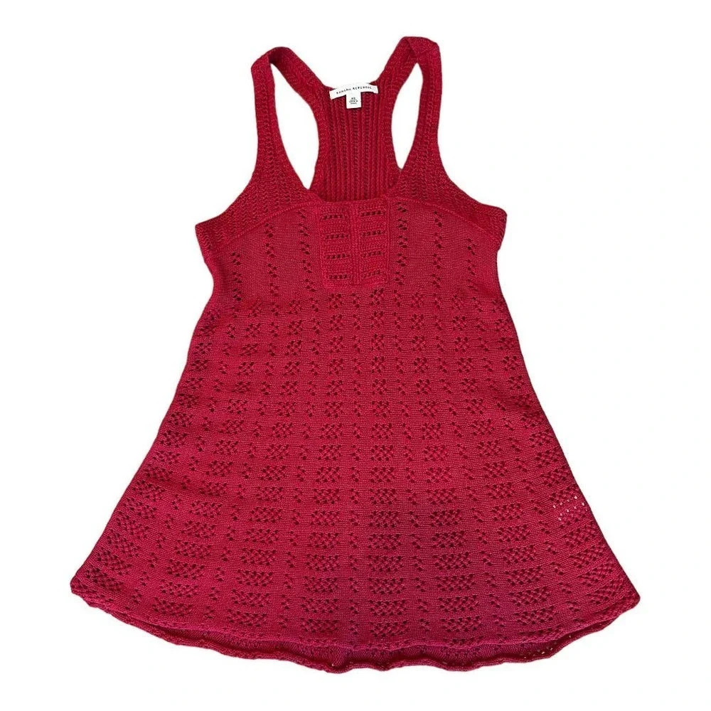 Banana Republic racerback crochet tank